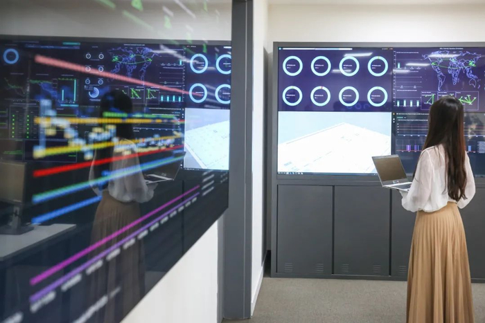 釋放活力，激發(fā)渴望——華晨寶馬數(shù)字化工廠背后的人本哲學(xué)與數(shù)據(jù)處理服務(wù)